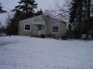 11 Tidball Rd, Mc Kees Rocks, PA 15136