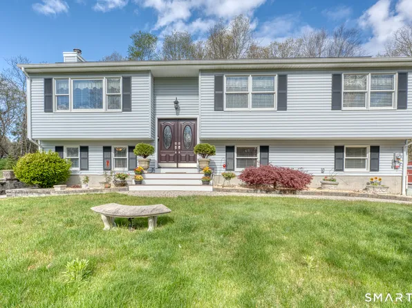 11 Hally Lane, Colchester, CT 06415