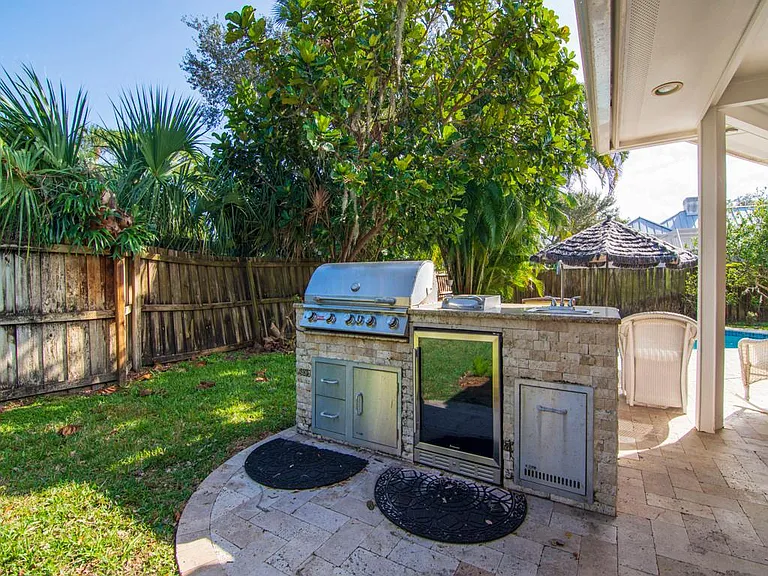 726 Flamevine Ln — Photo 34