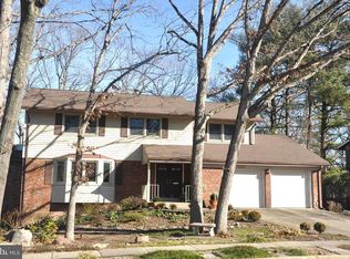 6003 Roxbury Ave, Springfield, VA 22152