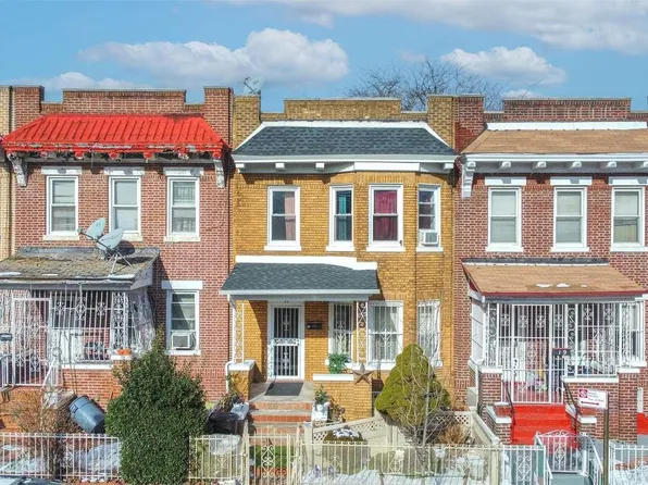 17 Campus Place, Brooklyn, NY 11208
