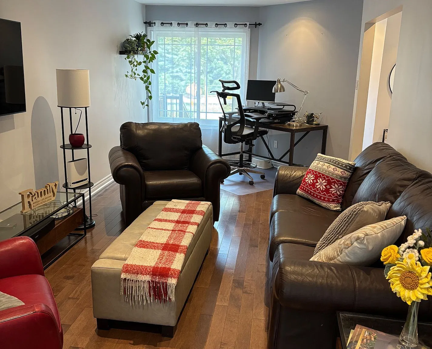 4 bed, $4,500 — Photo 3