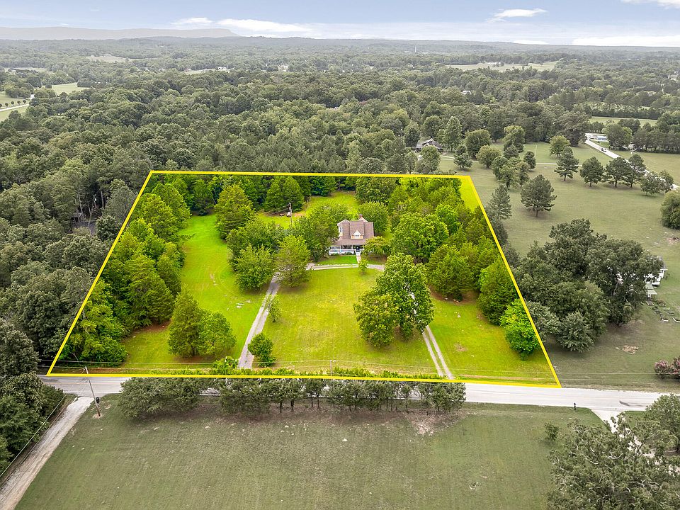 1st image of 100 Meadow Dr