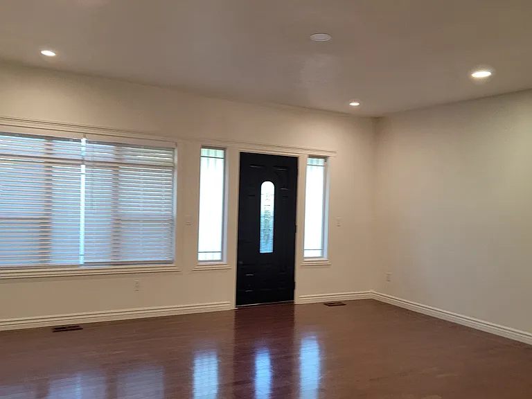 2880 W Ravenna St — Photo 84
