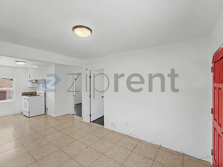 522 S Concord St — Photo 6