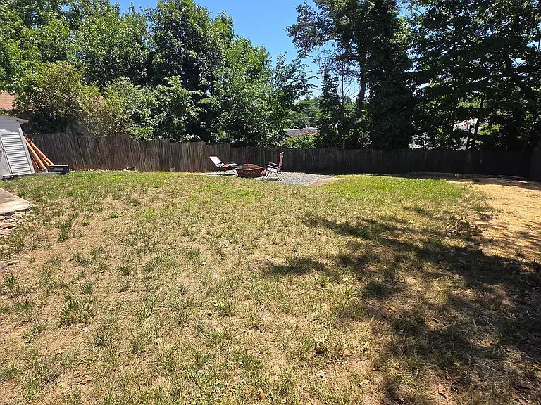 2306 Fort Dr — Photo 19