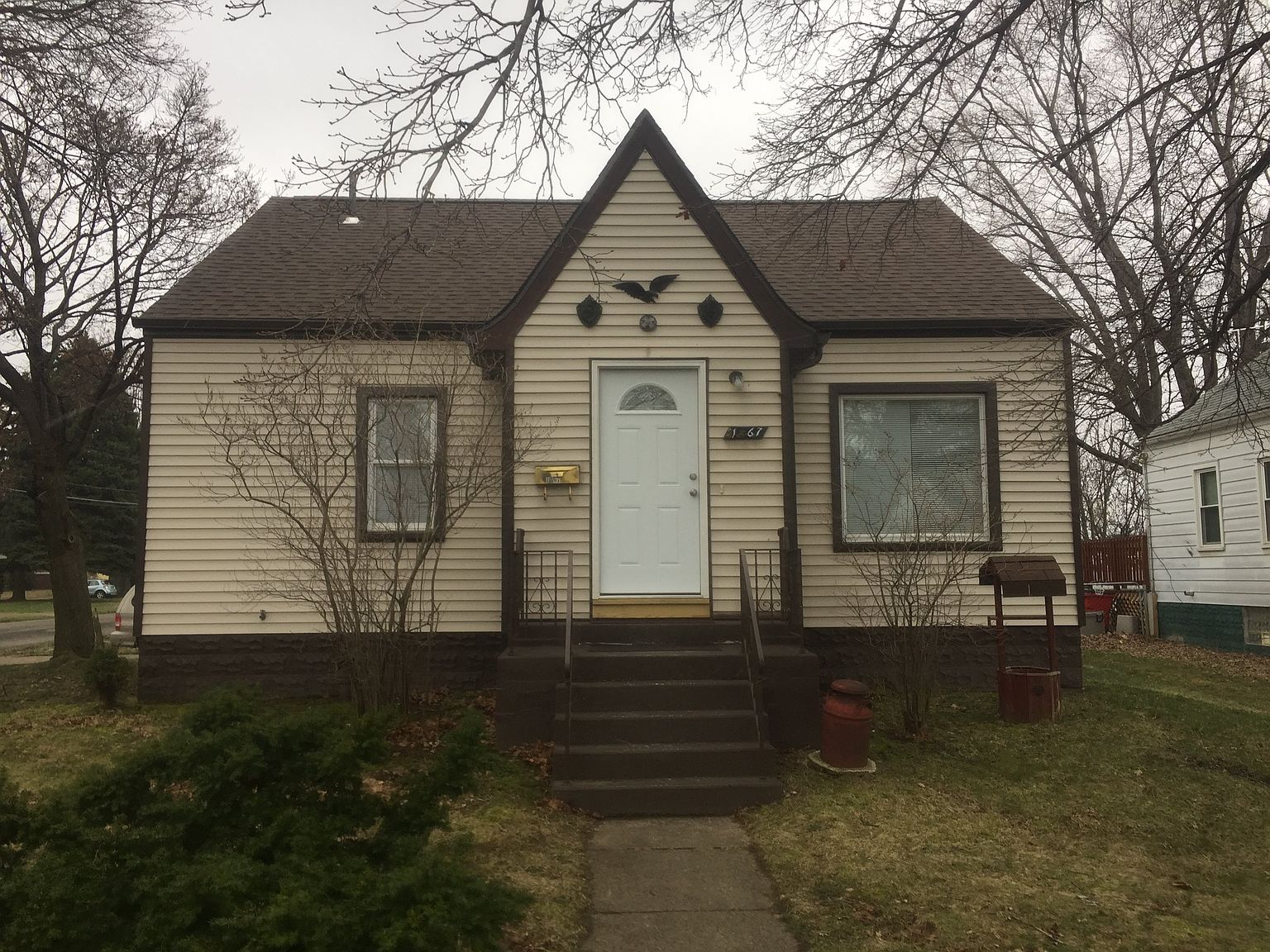1867 E 7th St Erie Pa 16511 Zillow