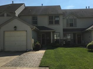 42 Fox Meadow Dr, Sicklerville, NJ 08081