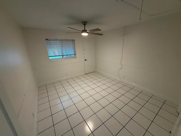 815 SW 14th St #815 — Photo 8
