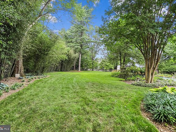 5th image of 15704 Ancient Oak Dr