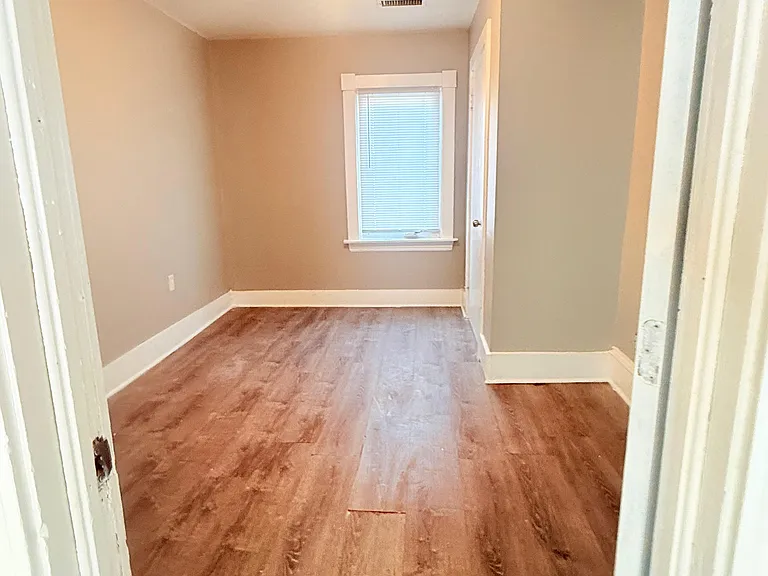 2705 Bryant Ave N #2 — Photo 1