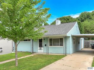 6932 Hamilton St, Omaha, NE 68132