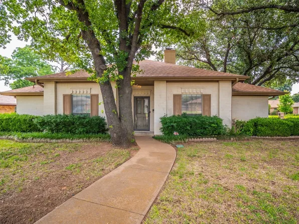 2507 Radcliffe Dr, Arlington, TX 76012