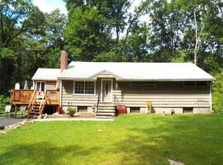 35 Campbell St, Norfolk, MA 02056