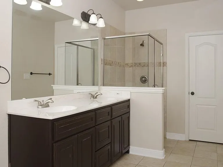 1821 Cortez Ln — Photo 11