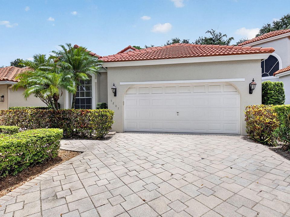 1st image of 5207 BROOKVIEW Drive