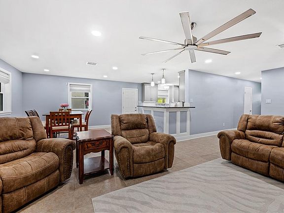 3rd image of 110 Ormond Village Dr