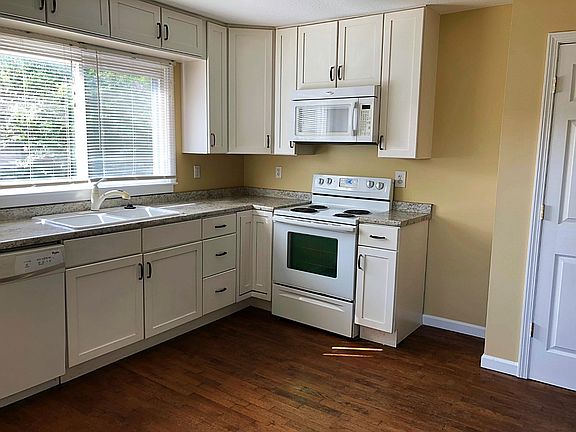 3rd image of 308 McGinley St