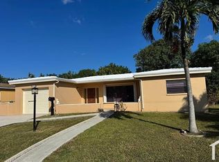 4451 NW 43rd St, Lauderdale Lakes, FL 33319