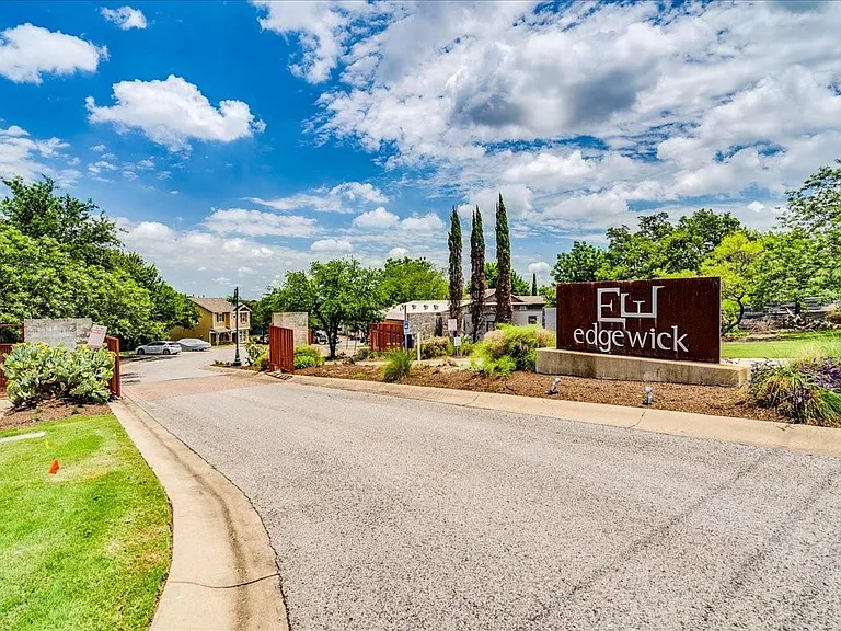 2924 Bond Dr #4C — Photo 27