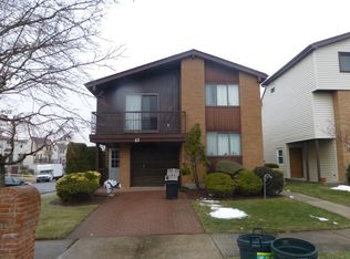 17 Denker Pl, Staten Island, NY 10314
