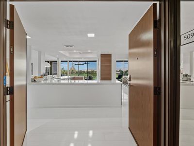 899 Island Dr APT 509, Rancho Mirage, CA, 92270