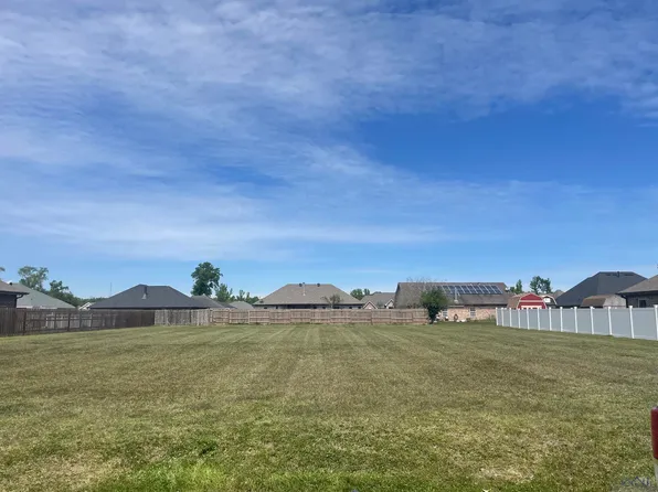 493 Sugar Plum St, Houma, LA 70364