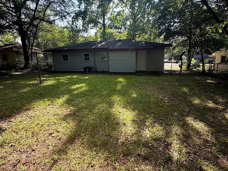 814 Crestwood Ter — Photo 31