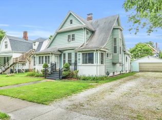 407 W Washington St, Champaign, IL 61820