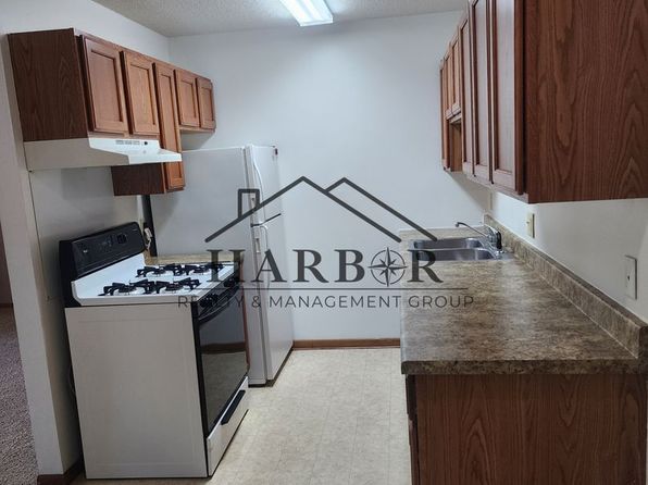 110 2nd Ave SE #303