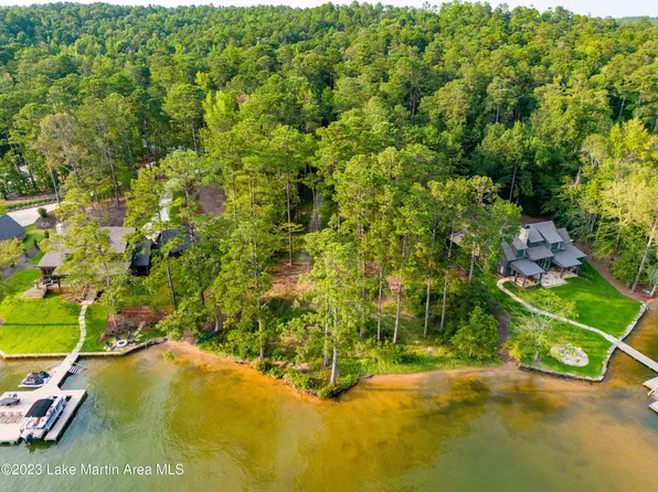 1637 Bulgers Mill Way, Alexander City, AL 35010