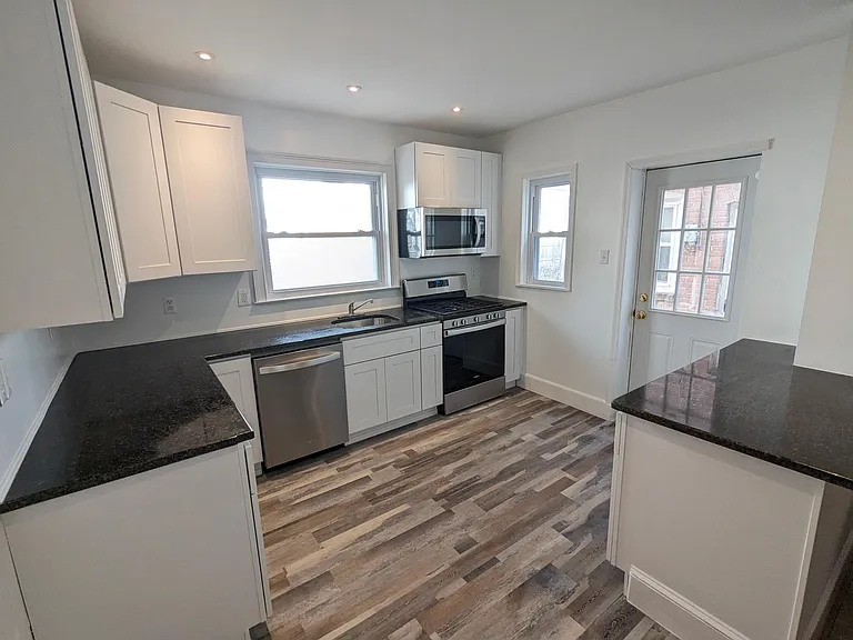 New matching stainless steel fridge is included, not pictured.