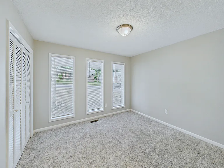 8210 Park Ave-24_06292026