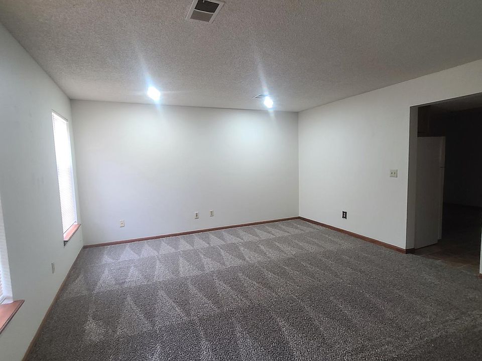 130 NW Vesper St APT J, Blue Springs, MO 64014 Zillow