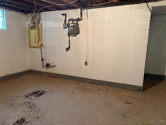 5th image of 218 Ridgeway Rd