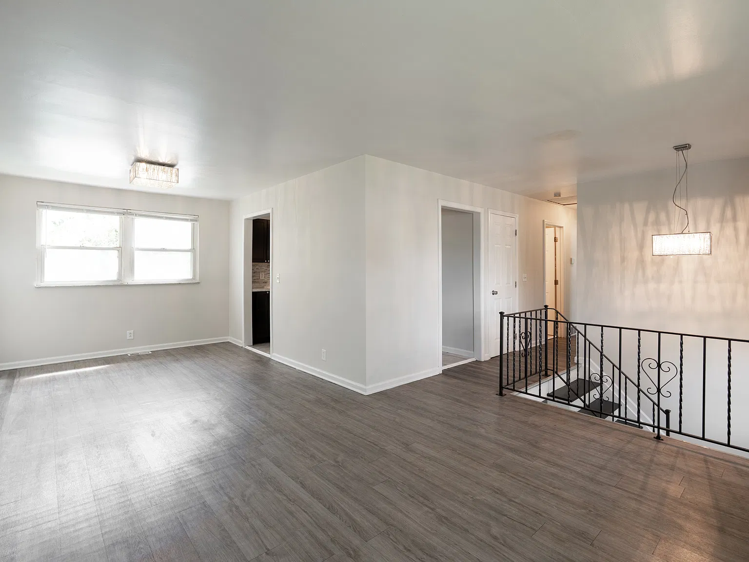 4 bed, 2.5 bath, 1558 sqft, $2,100 — Photo 4