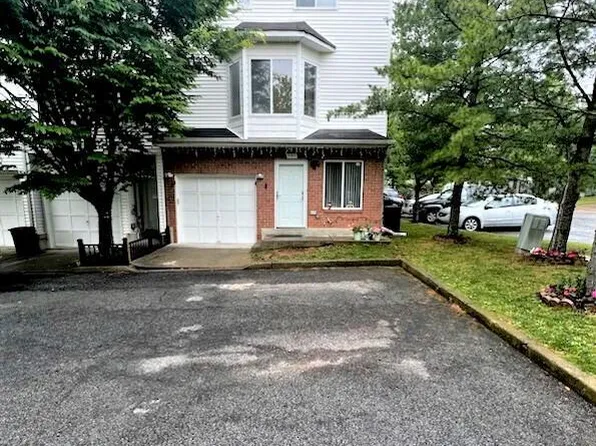 141 Aspen Knolls Way, Staten Island, NY 10312