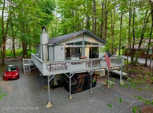 134 Beech Ln, Pocono Lake, PA 18347
