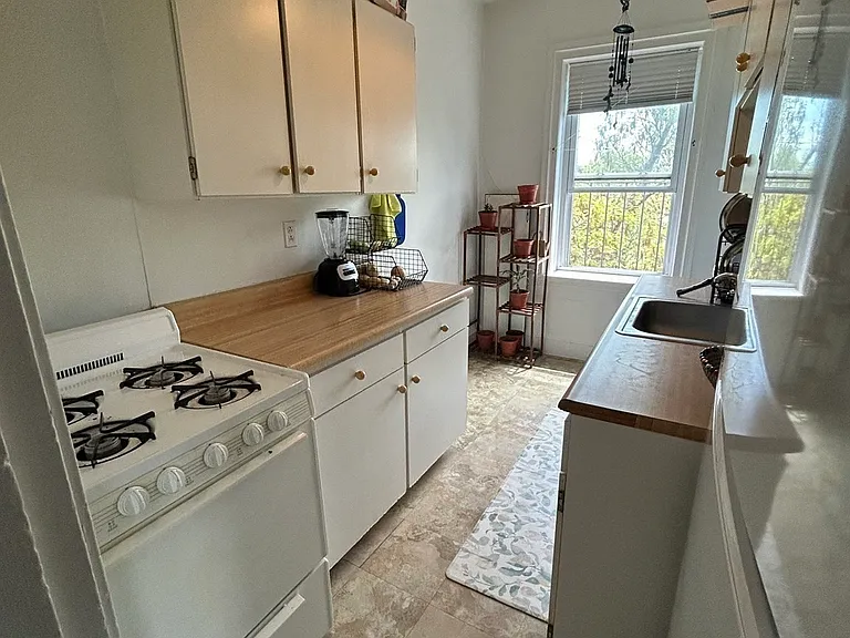 1666 Commonwealth Ave #65 — Photo 3