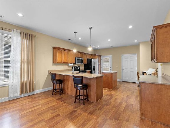 5th image of 2957 Walden Blvd