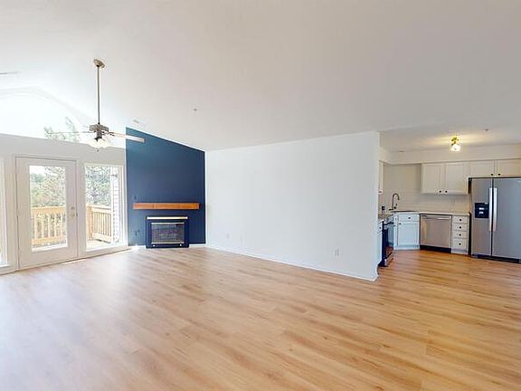 3rd image of 1741 Coburn Ct #Ann