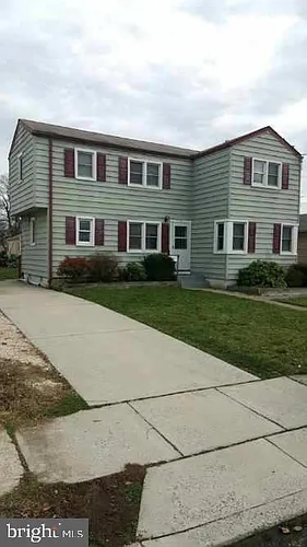 36 Jefferson Ave #A Photo 1 36 Jefferson Ave #A Photo 1