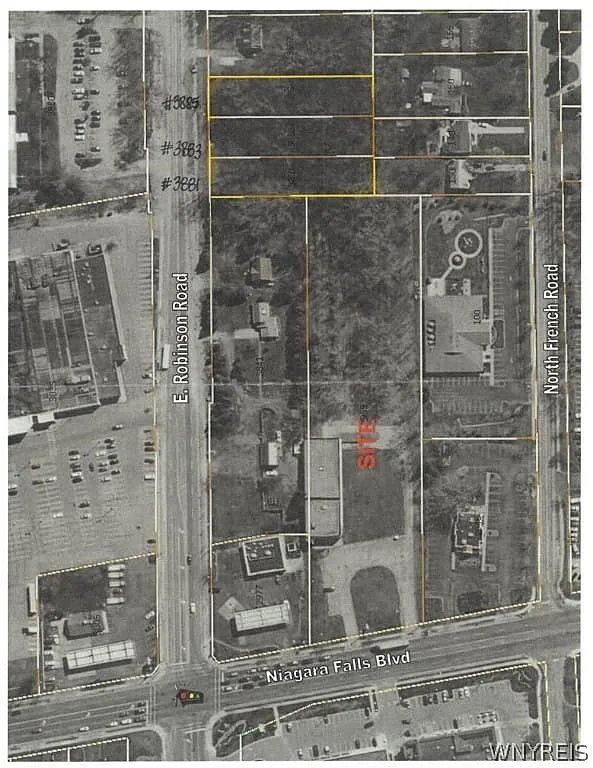 3885 E Robinson Rd photo 1