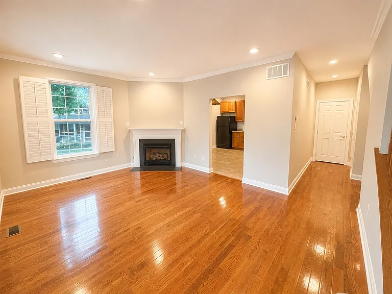 408 Lantern Dr #115 — Photo 8