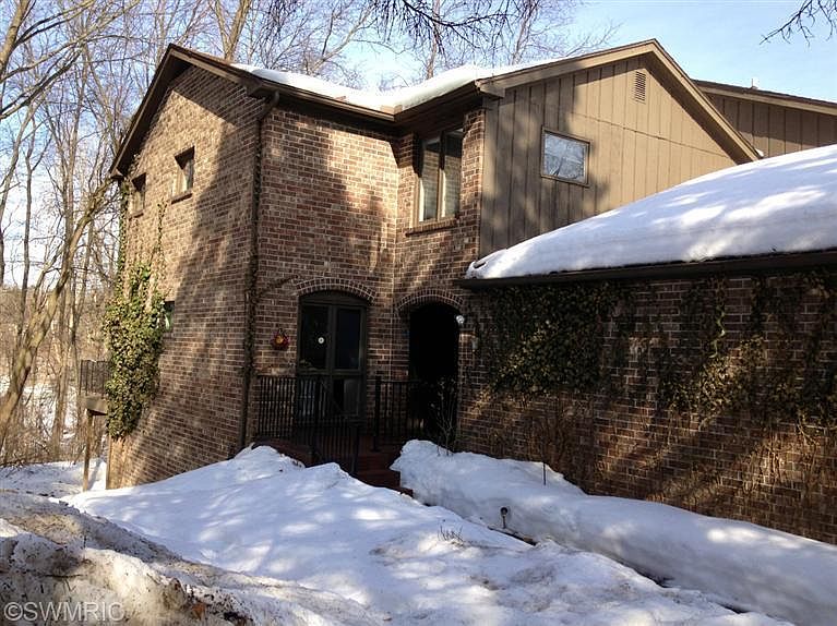 1st image of 3608 Woodcliff Dr