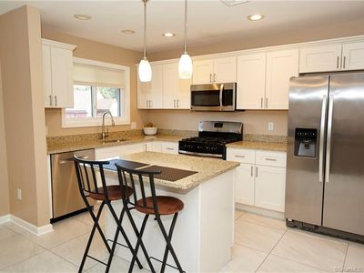 17 Montoya Dr #17, Branford, CT, 06405