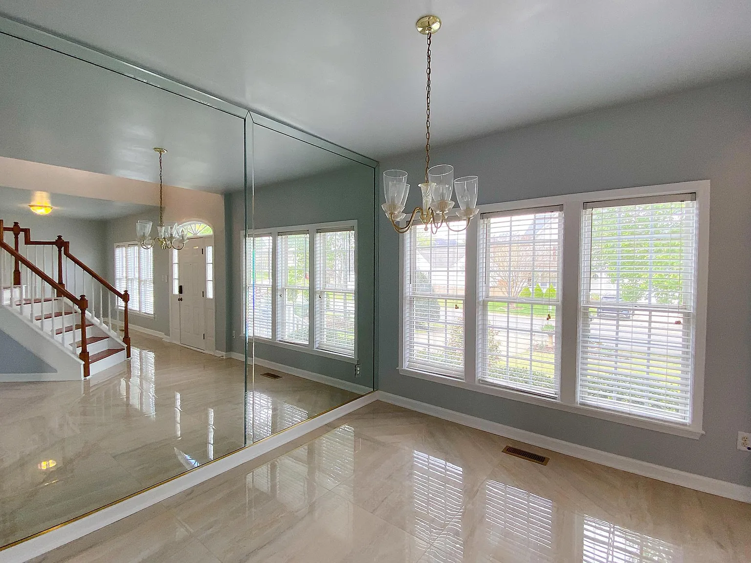 4708 Waterford Cove Dr — Photo 4