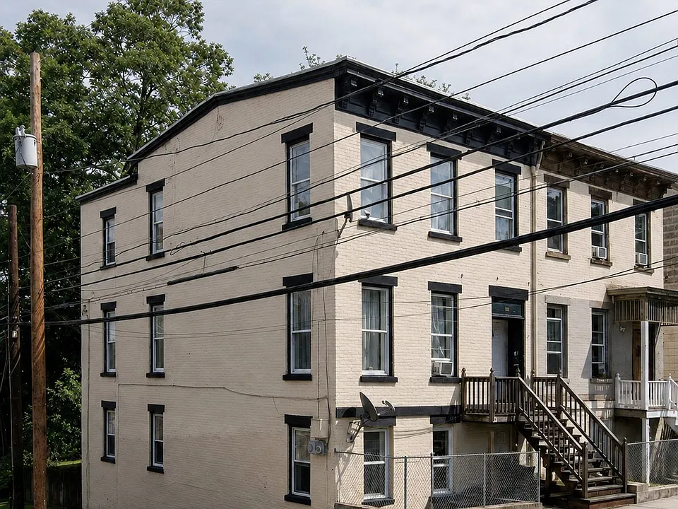 15 Clark St