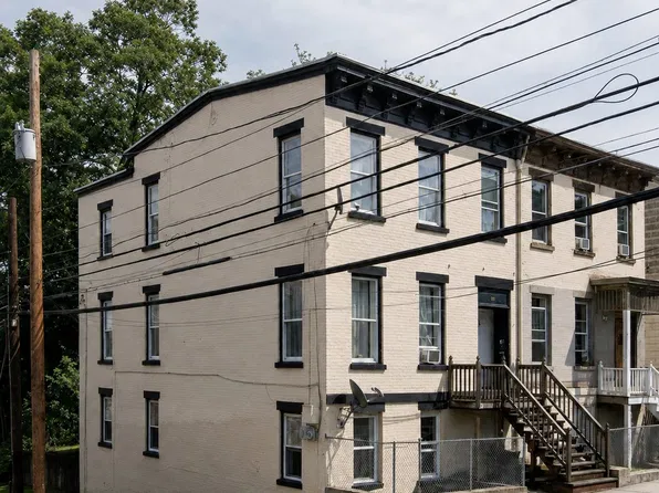 15 Clark St, Newburgh, NY 12550