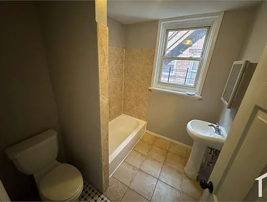 275 S 7th St #3S — Photo 6